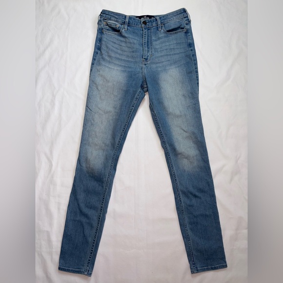 Hollister Denim - Hollister Size 27 Light Wash Ultra High Rise Super Skinny Jeans